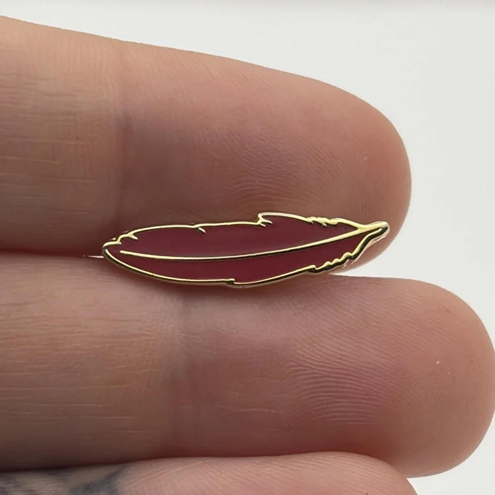 Feather Cartoon Bird Red Lapel Hat Pin